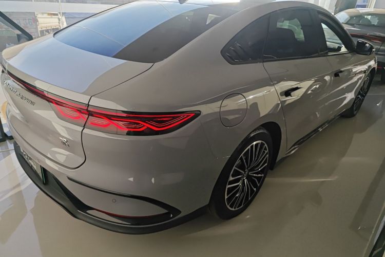 比亚迪 汉 2025款 EV 701KM激光雷达智驾型车身外观7