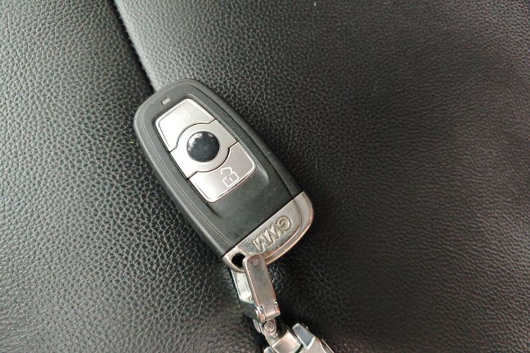 哈弗H6 2017款 经典版 1.5T 自动两驱精英型中控内饰11