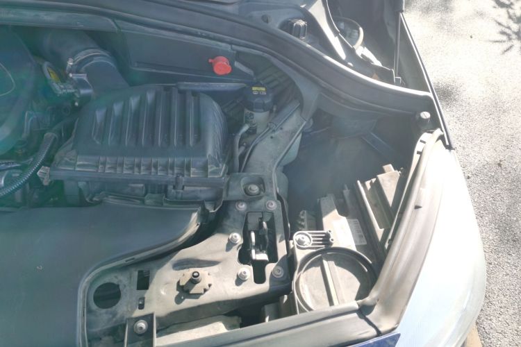 宝马2系旅行车 2016款 218i 运动设计套装局部细节9007