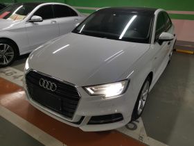 奥迪A3 2018款 30周年年型 Limousine 35 TFSI 时尚型