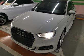 奥迪A3 2018款 30周年年型 Limousine 35 TFSI 时尚型