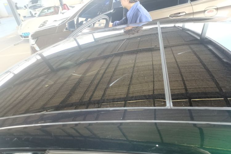 捷豹XFL 2023款 XFL 2.0T P250 两驱精英运动版局部细节57