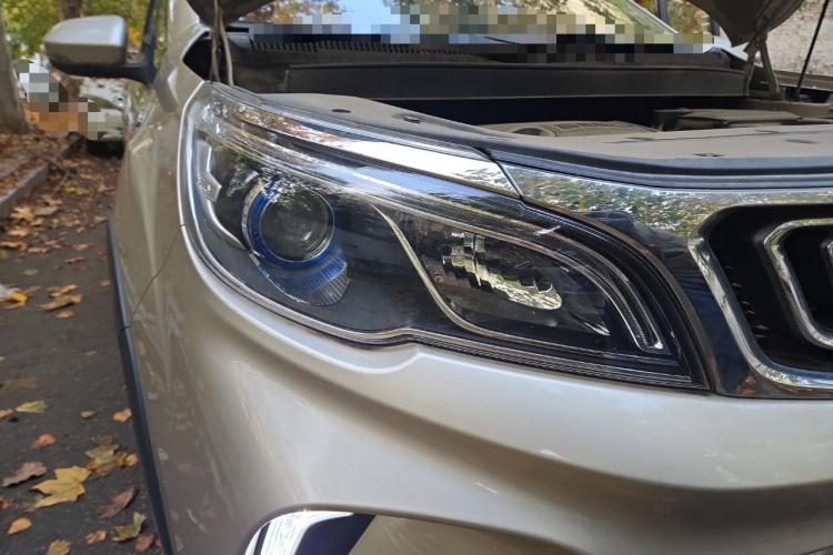 吉利汽车 远景X3 2017款 1.5L 手动尊贵型车身外观8