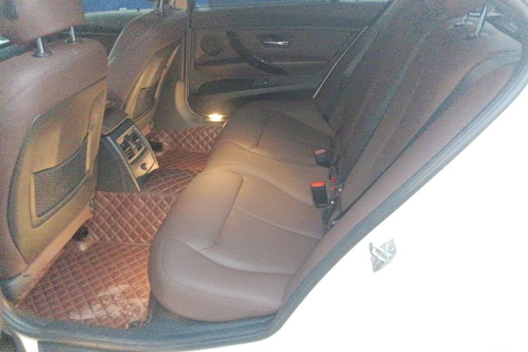 宝马3系 2019款 320Li M运动套装中控内饰21