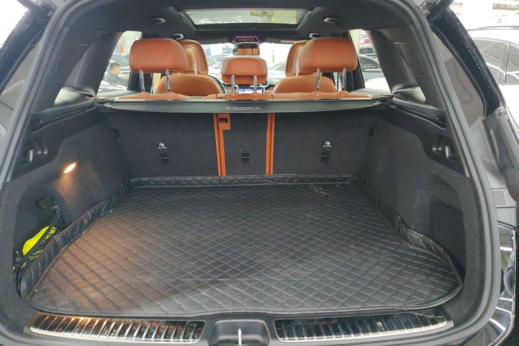 奔驰GLC 2025款 改款 GLC 300 L 4MATIC 动感型 5座机舱底盘23