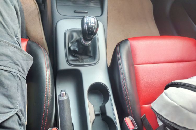 起亚K3 2015款 1.6L 手动GLS局部细节18