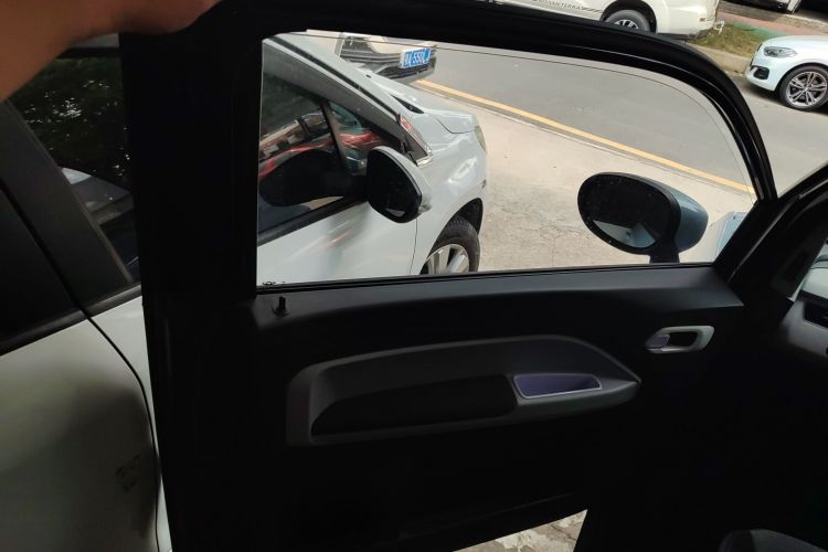 奇瑞新能源 QQ冰淇淋 2022款 170km 圣代 磷酸铁锂中控内饰7007