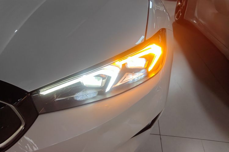 宝马i3 2023款 eDrive 40 L 曜夜套装局部细节36