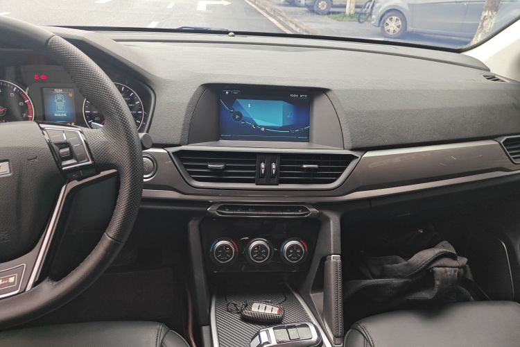 哈弗H6 2018款 红标 运动版 1.5T 自动两驱精英型中控内饰16