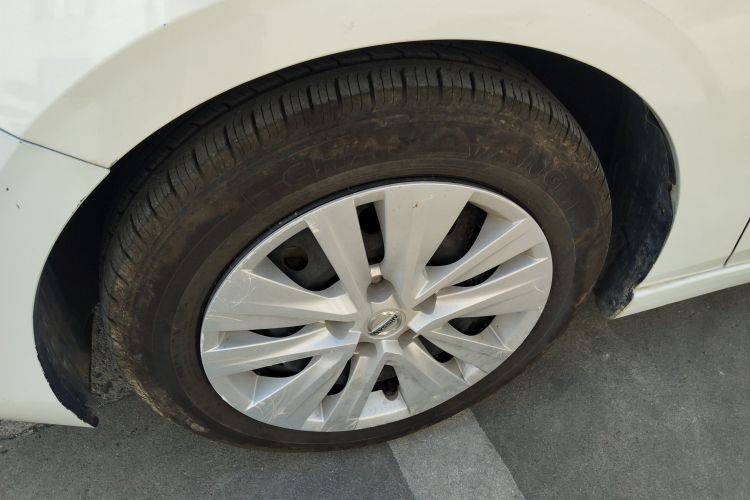 日产 轩逸 2020款 1.6L XE CVT舒享版车身外观6007