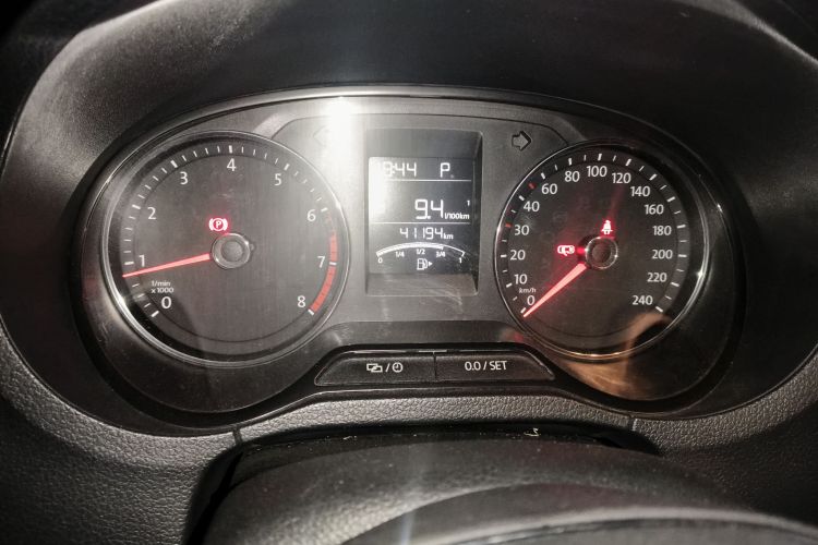 大众 Polo 2016款 1.6L 自动舒适型中控内饰15