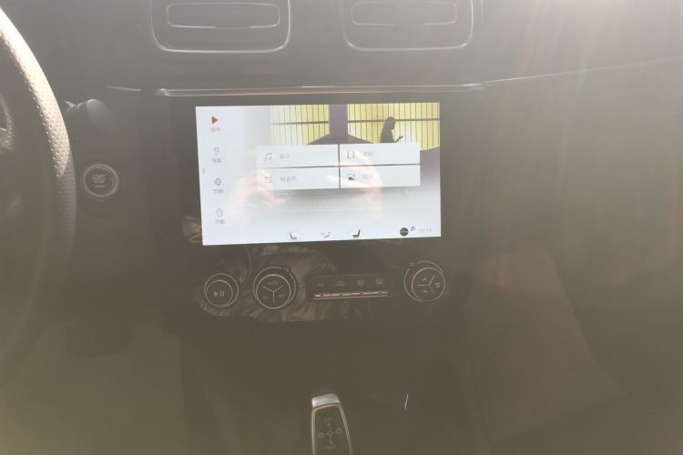 领克03 2020款 2.0TD 自动劲版中控内饰16