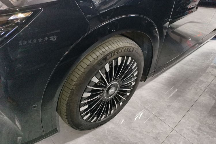 小鹏X9 2025款 650长续航 Max车身外观6007