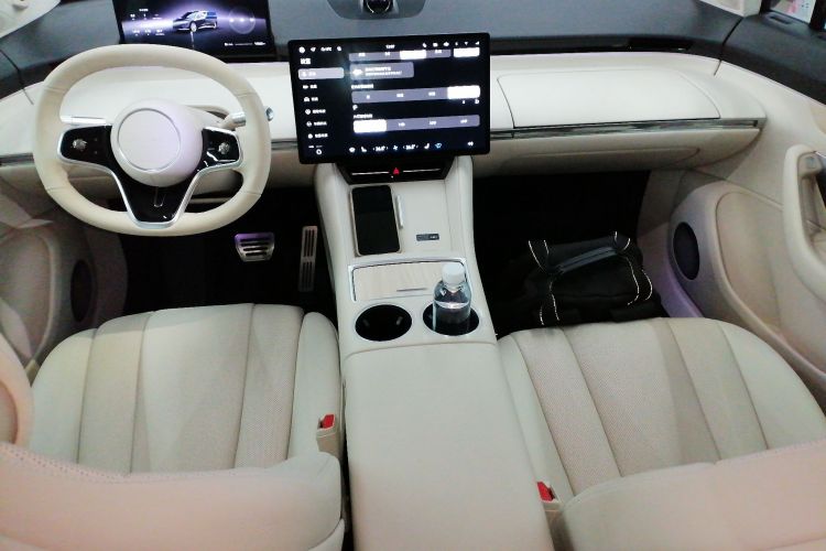 鸿蒙智行 智界R7 2024款 纯电 667km Max中控内饰12