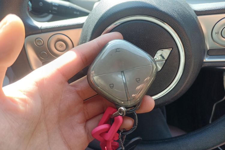 五菱汽车 五菱缤果 2023款 203km 舒享款中控内饰7001