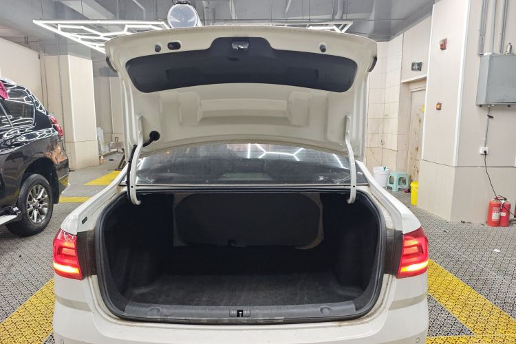 大众 朗逸 2015款 1.6L 手动风尚版局部细节23