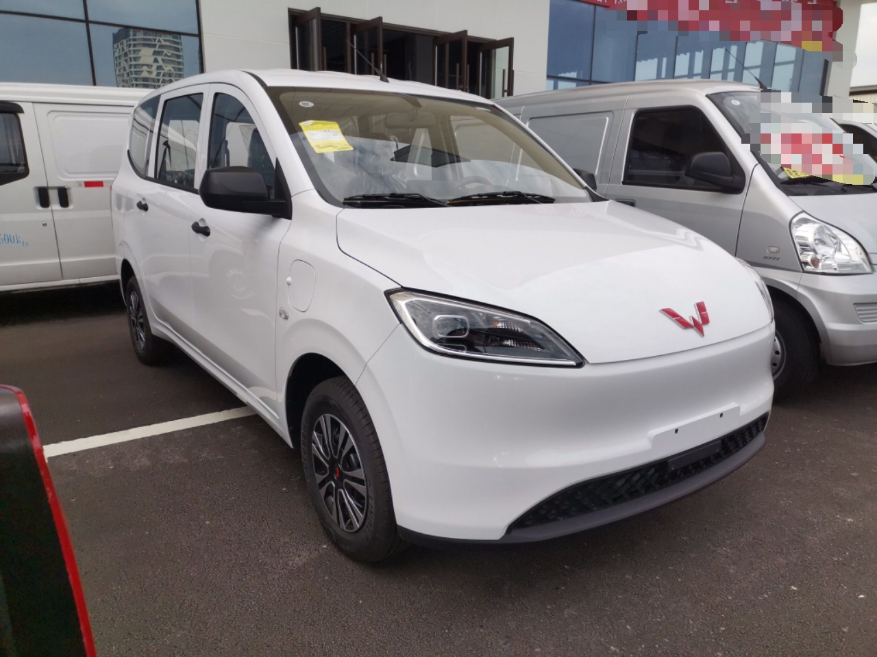 五菱汽车 五菱宏光新能源 2024款 纯电版 300KM 标准型