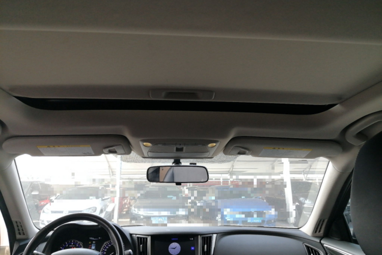 英菲尼迪Q50L 2016款 2.0T 舒适版中控内饰22