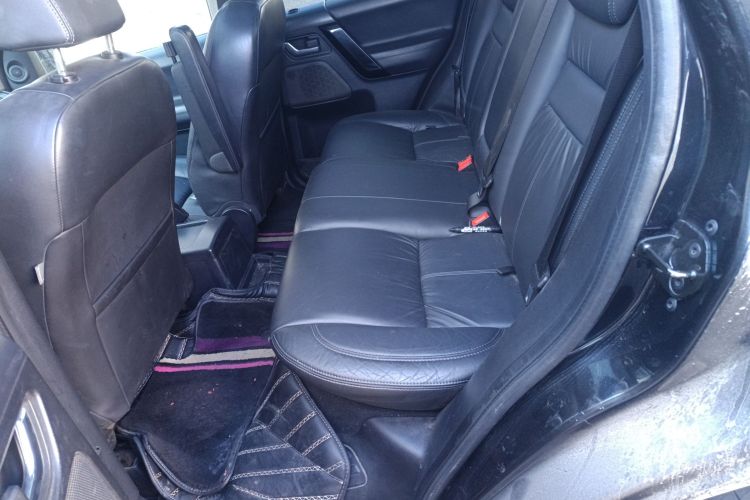 路虎 神行者2 2013款 2.0T Si4 HSE汽油版中控内饰7004