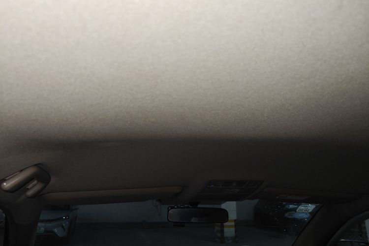 丰田 汉兰达 2012款 2.7L 两驱7座精英版中控内饰22