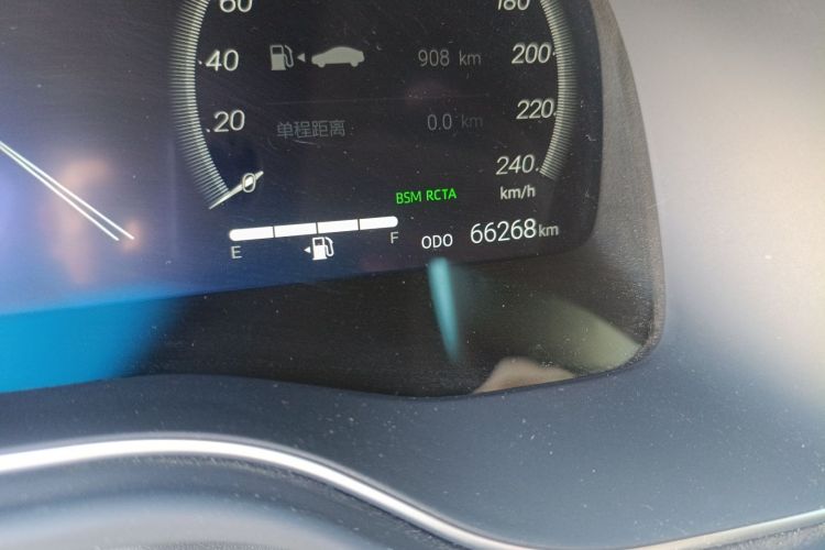 丰田 亚洲龙 2022款 双擎 2.5L XLE尊贵版中控内饰15