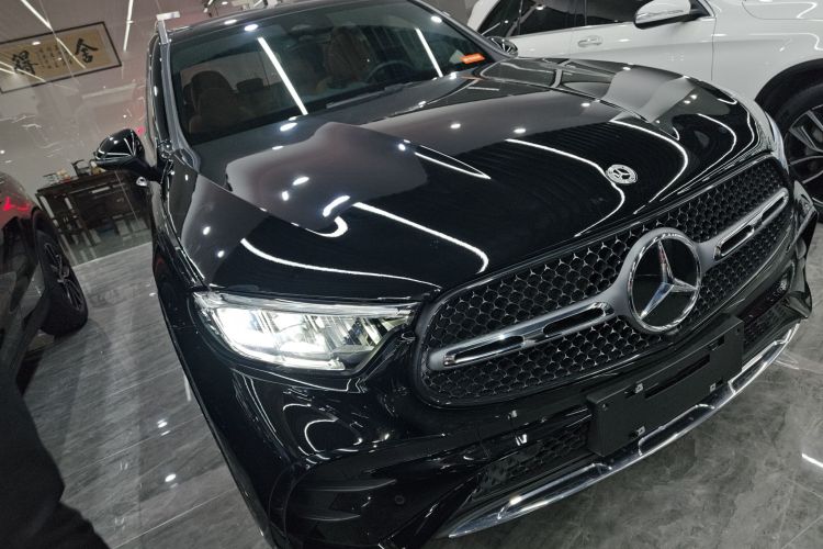 奔驰GLC 2023款 改款 GLC 260 L 4MATIC 豪华型 7座车身外观3