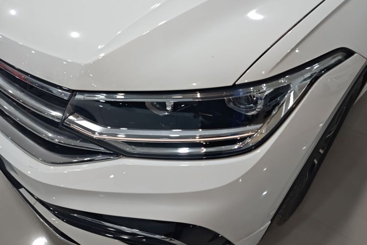 大众 途观L 2024款 出众款 330TSI 自动两驱R-Line龙耀版局部细节36