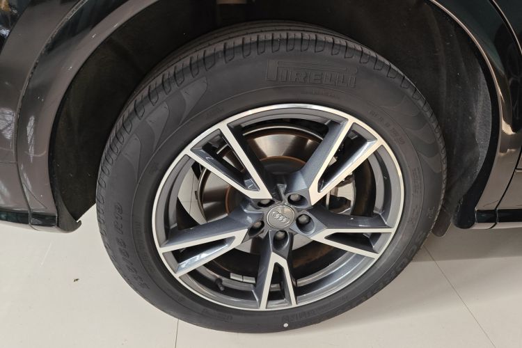 奥迪Q5L 2020款 改款 40 TFSI 荣享时尚型车身外观6008