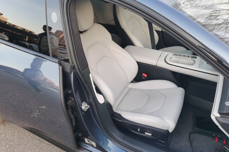 小米汽车 小米SU7 2024款 四驱超长续航高阶智驾Max版局部细节41