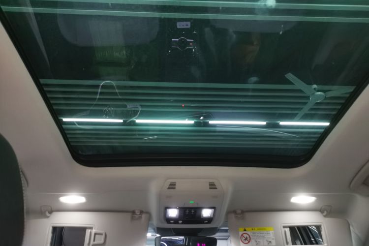 大众 2025款 探岳L 330TSI 两驱精英中控内饰22