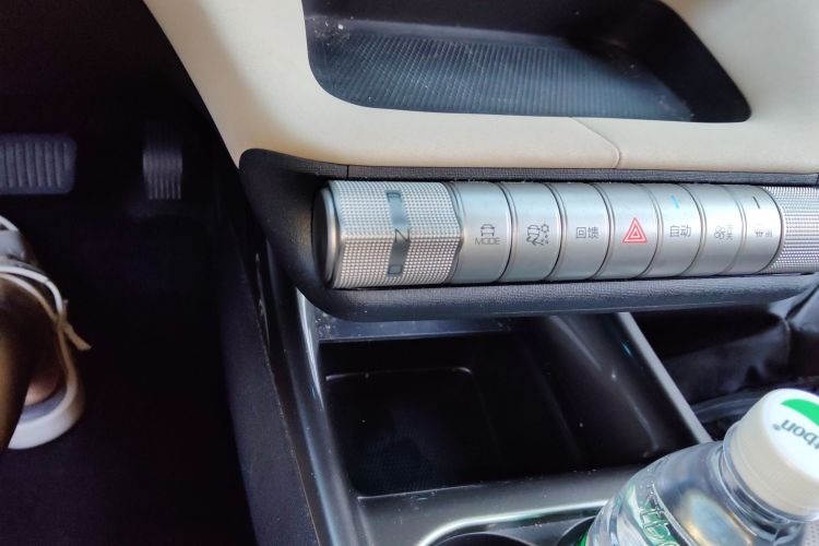 比亚迪 海豚 2023款 420km 时尚版中控内饰18