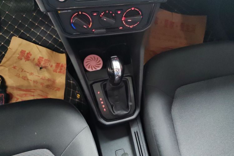 大众 捷达 2019款 梦想版 1.5L 自动时尚型中控内饰18