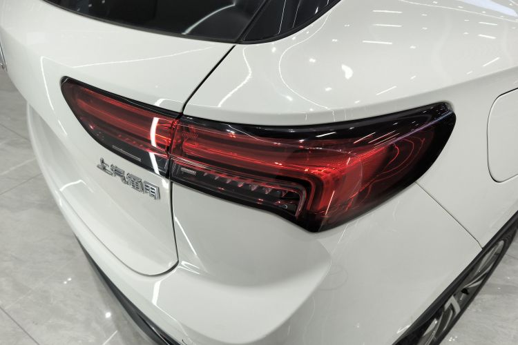 别克 2020款 昂科威S 652T 两驱豪华型车身外观9