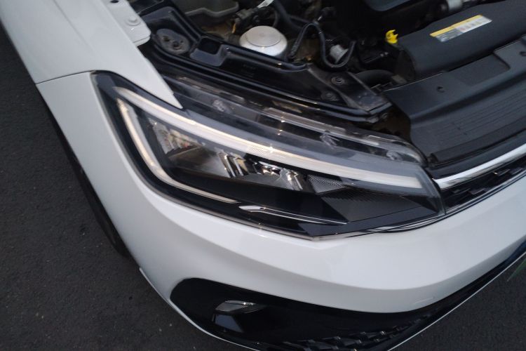 大众 朗逸 2025款 新锐 1.5L 出众新愿版车身外观8