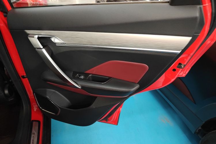 吉利汽车 缤越 2019款 运动款 260T DCT游侠 国VI中控内饰7006