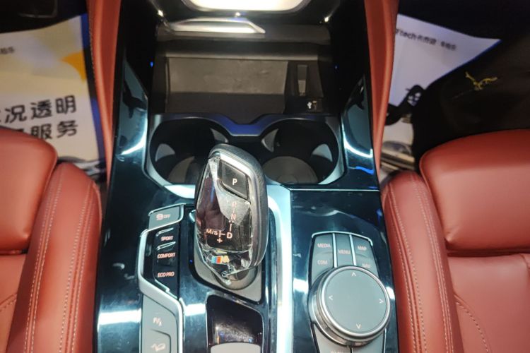 宝马X4 2021款 xDrive 25i M运动套装局部细节18