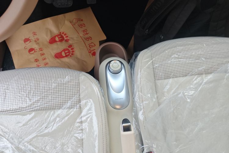 五菱汽车 宏光MINIEV 2025款 四门版 进阶款中控内饰18