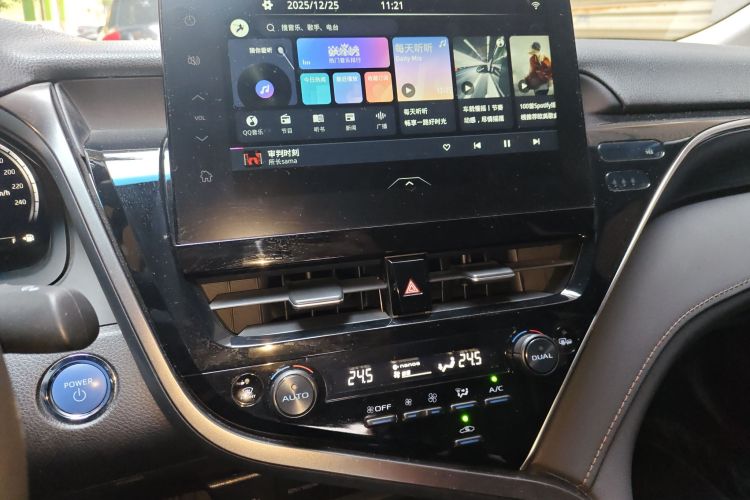丰田 凯美瑞 2023款 双擎 2.5HG 豪华版局部细节16