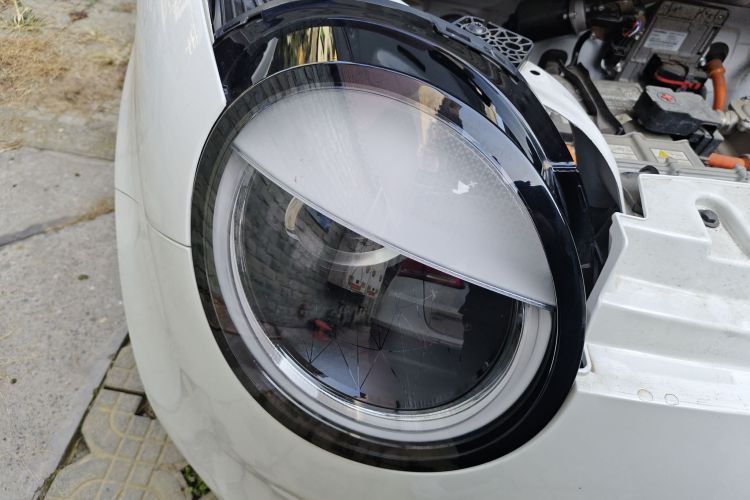 长安启源 长安Lumin 2022款 210km 香甜款车身外观8