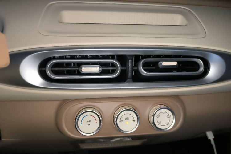 五菱汽车 宏光MINIEV 2025款 四门版 进阶款局部细节16