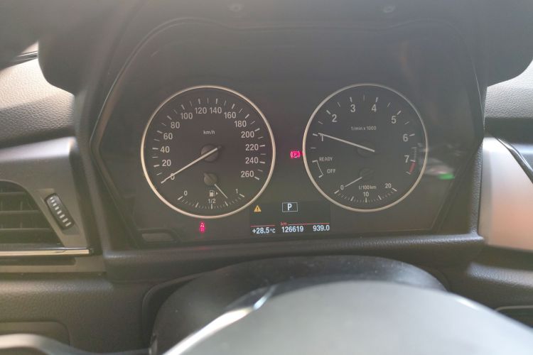 宝马2系旅行车 2016款 218i 领先型中控内饰14