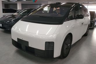 理想汽车 理想MEGA 2025款 Home 家庭特别版