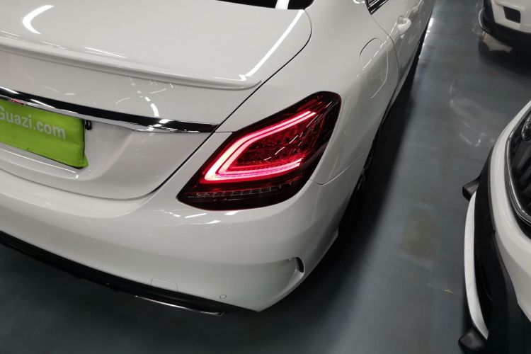 奔驰C级 2019款 C 260 运动版车身外观6006