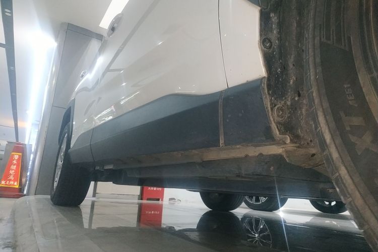 丰田 RAV4荣放 2020款 2.0L CVT两驱风尚版局部细节9001