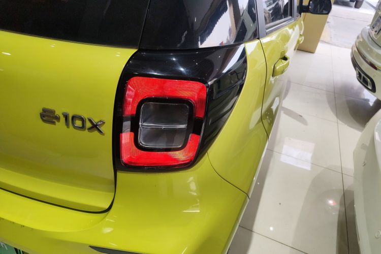 思皓 2022款 花仙子款 四叶草车身外观9