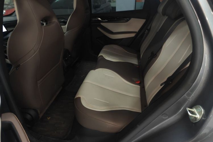 比亚迪 秦PLUS 2024款 荣耀版 DM-i 55KM领先型中控内饰21