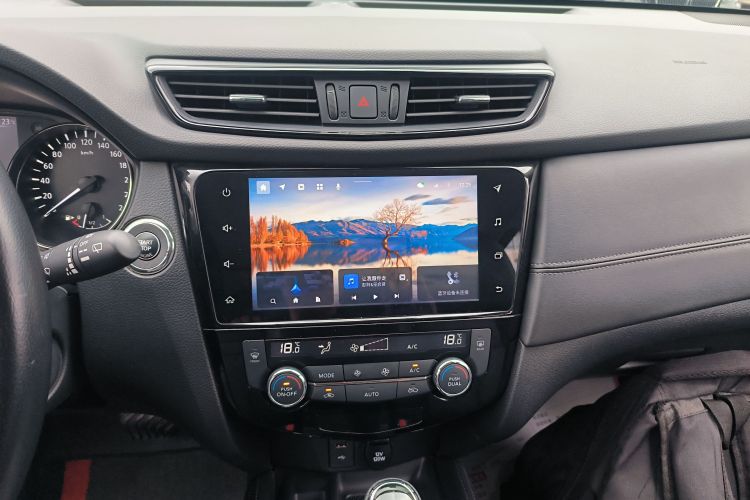 日产 奇骏 2021款 2.0L CVT 2WD XL ITS舒适纪念版中控内饰16