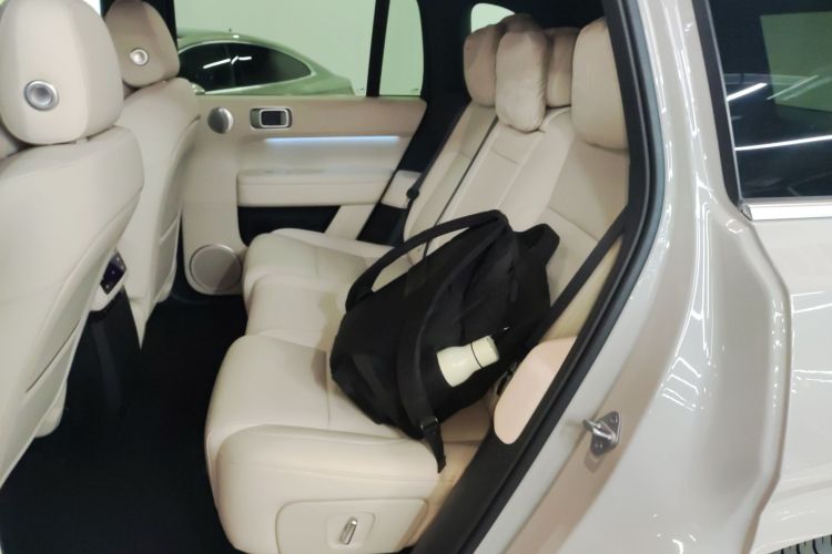 理想汽车 理想L6 2024款 Max中控内饰21