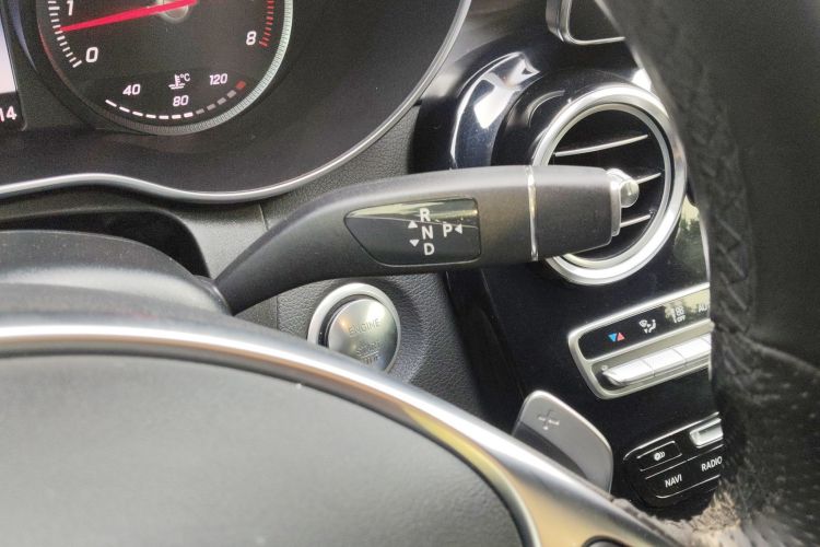 奔驰C级(进口) 2016款 C 300 轿跑版中控内饰18