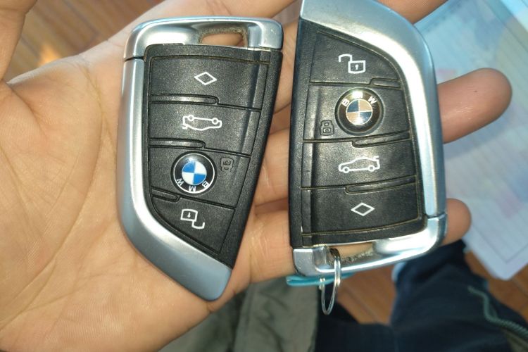 宝马3系 2020款 320Li M运动套装中控内饰7001